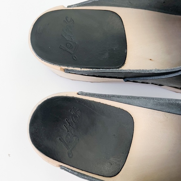 Lotta Classic Elsa Clogs with Wide Buckle - Picture 3 of 15